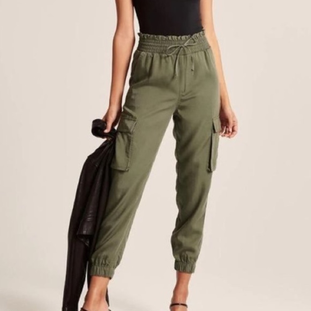 Abercrombie & Fitch Cargo Pants Joggers